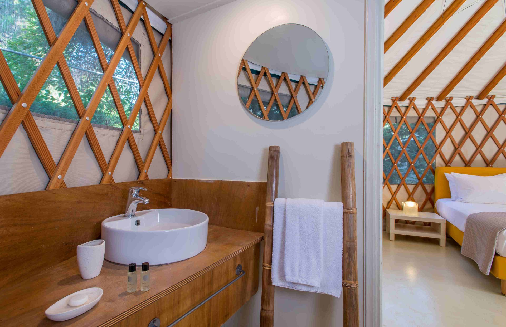 yurt.bath